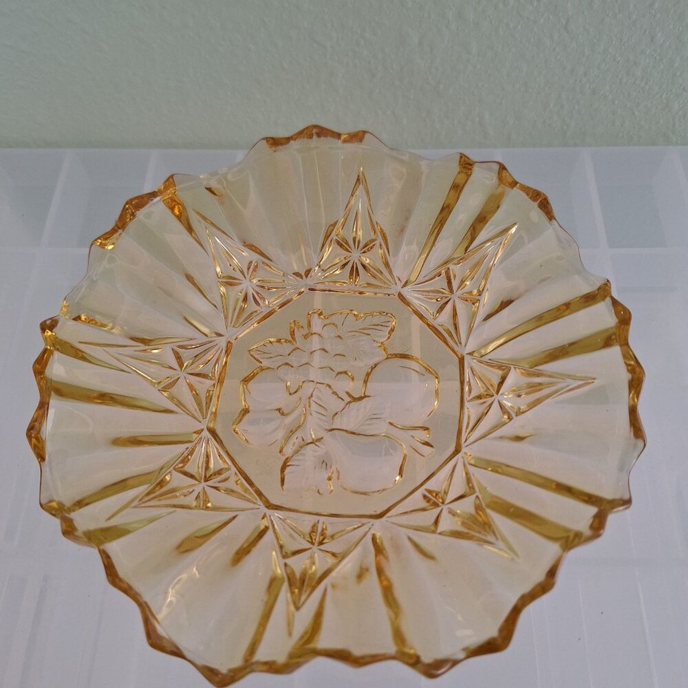 VINTAGE AMBER FEDERAL GLASS BOWL PIONEER RUFFLED EDGES SAW TOOTH FRUIT CENTER